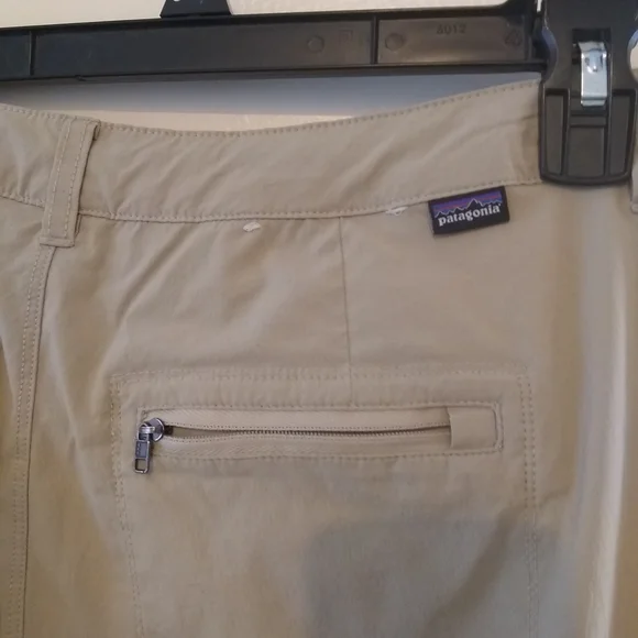 Patagonia Tan Khaki Quandary Nylon Convertible Pants Size 14 - Picture 5 of 10